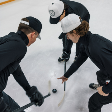 Hockey Gear 101: What Every Player Needs to Stay Safe on the Ice?